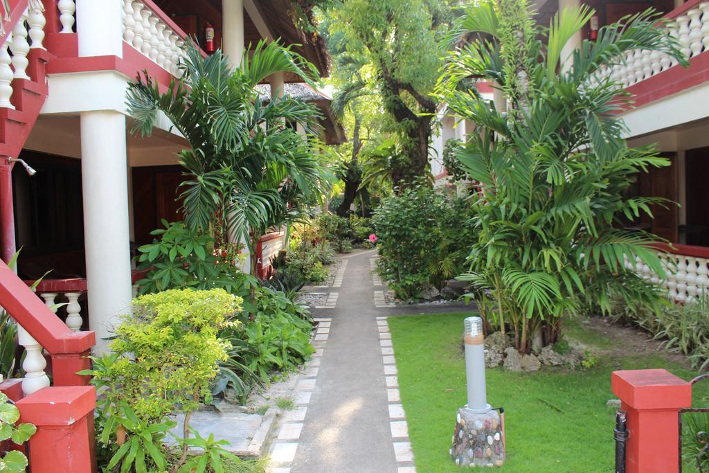 Tonglen Beach Resort Balabag  ภายนอก รูปภาพ