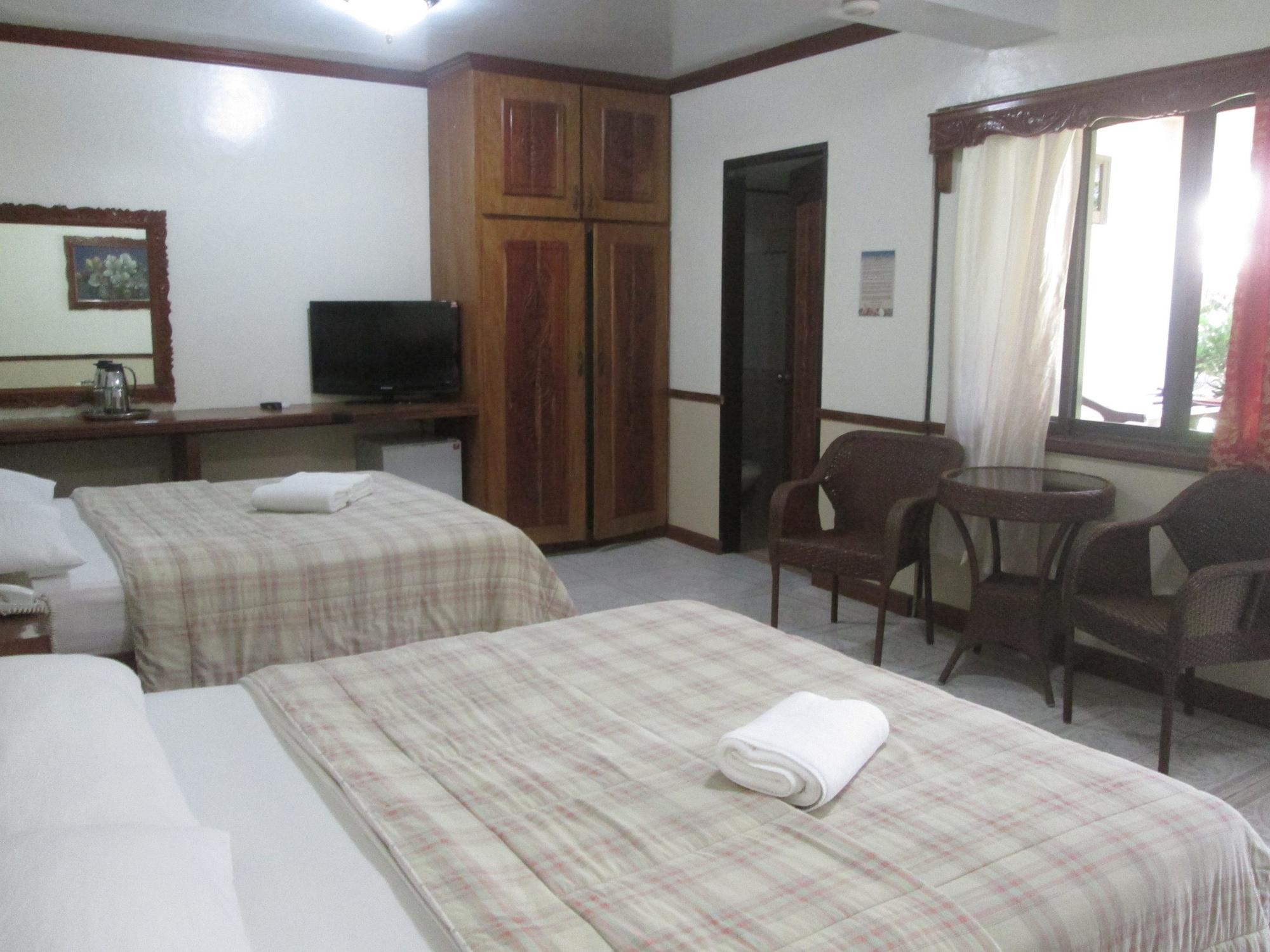 Tonglen Beach Resort Balabag  ภายนอก รูปภาพ