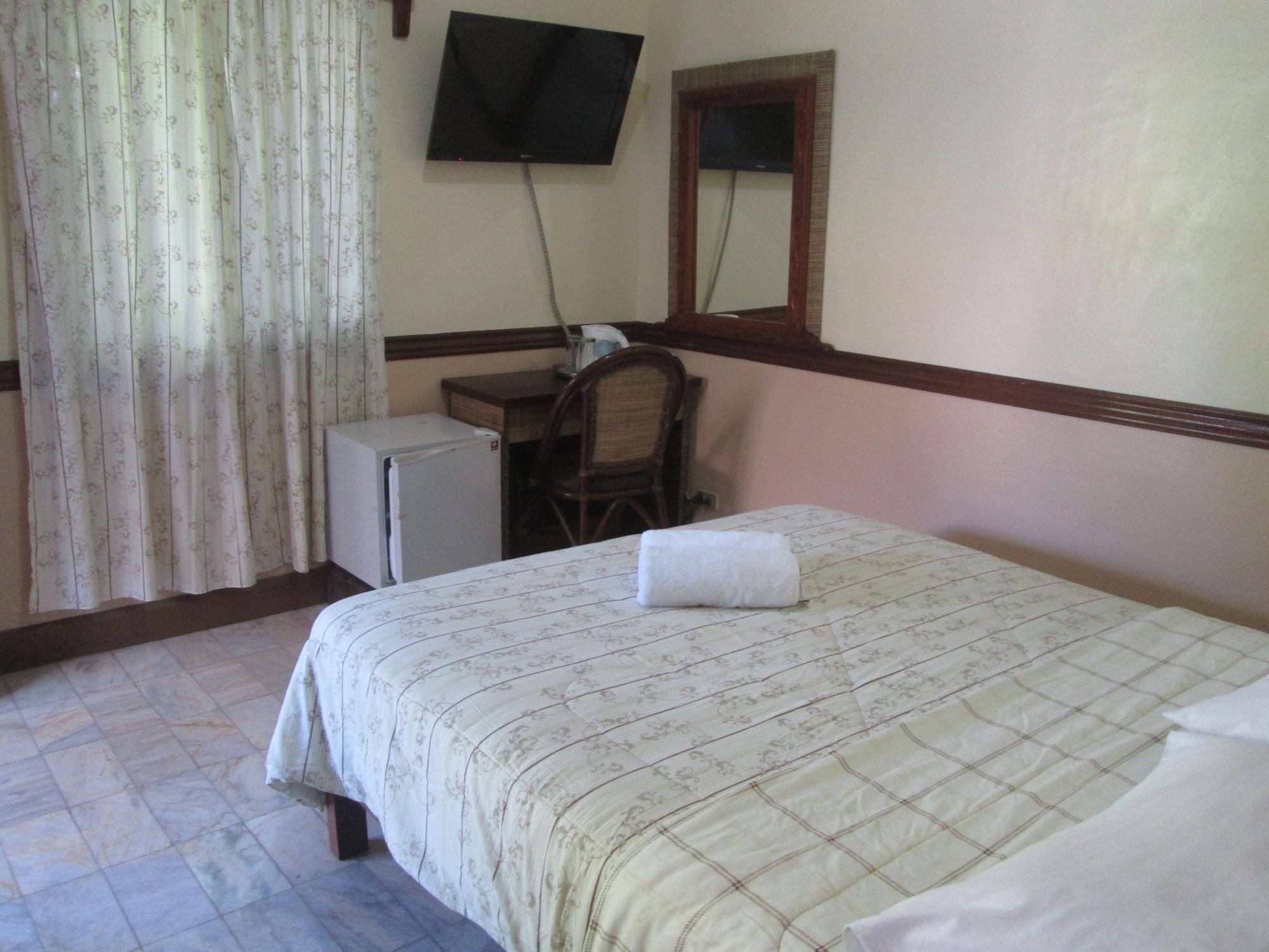 Tonglen Beach Resort Balabag  ภายนอก รูปภาพ