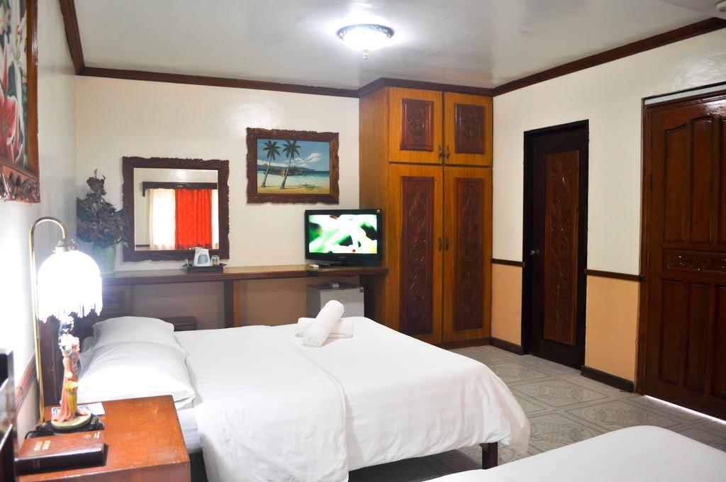 Tonglen Beach Resort Balabag  ภายนอก รูปภาพ